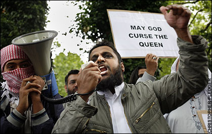 Muslims in London protest at Rushdie’s knighthood