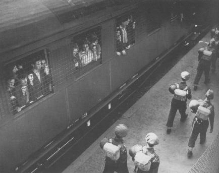 Jews en route to a British-run camp in 1947